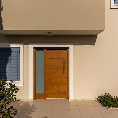 Villa Niki Seaview Dps27 *